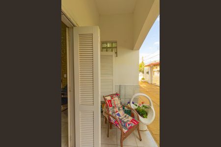 Casa à venda com 410m², 6 quartos e 3 vagas Casa à venda com 410m², 6 quartos e 3 vagasVaranda da Sala