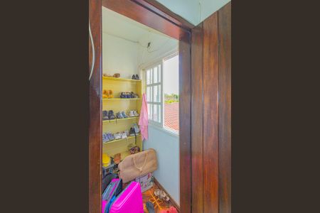 Casa à venda com 410m², 6 quartos e 3 vagas Casa à venda com 410m², 6 quartos e 3 vagasCloset do quarto 3