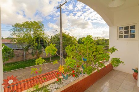 Casa à venda com 410m², 6 quartos e 3 vagas Casa à venda com 410m², 6 quartos e 3 vagasvaranda da Suíte