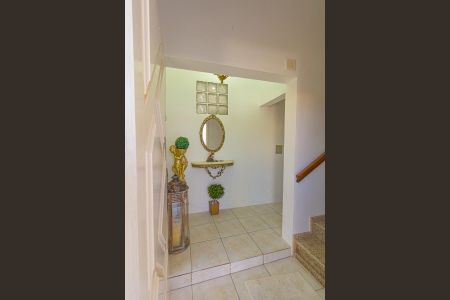 Casa à venda com 410m², 6 quartos e 3 vagas Casa à venda com 410m², 6 quartos e 3 vagasCorredor