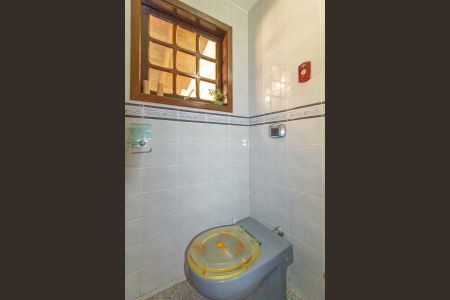 Casa à venda com 410m², 6 quartos e 3 vagas Casa à venda com 410m², 6 quartos e 3 vagasBanheiro 3