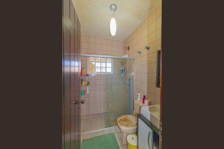 Casa à venda com 410m², 6 quartos e 3 vagas Casa à venda com 410m², 6 quartos e 3 vagasBanheiro 2