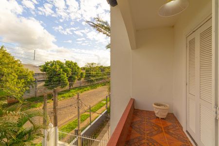 Casa à venda com 410m², 6 quartos e 3 vagas Casa à venda com 410m², 6 quartos e 3 vagasVaranda da Sala 3
