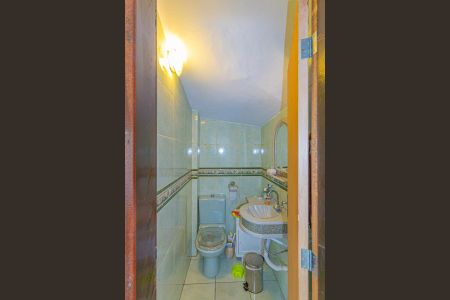 Casa à venda com 410m², 6 quartos e 3 vagas Casa à venda com 410m², 6 quartos e 3 vagasLavabo da Sala