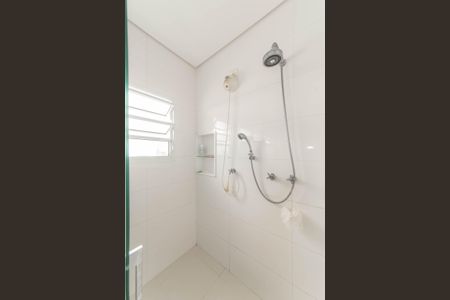 Casa à venda com 270m², 2 quartos e 3 vagas Casa à venda com 270m², 2 quartos e 3 vagasBanheiro da Suíte