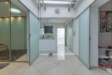 Casa à venda com 270m², 2 quartos e 3 vagas Casa à venda com 270m², 2 quartos e 3 vagasJardim de Inverno