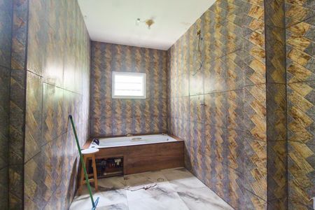 Casa à venda com 300m², 4 quartos e 1 vaga Casa à venda com 300m², 4 quartos e 1 vagaBanheiro 2