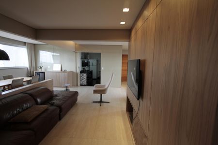 Apartamento à venda com 147m², 4 quartos e 4 vagasSala