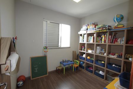 Apartamento à venda com 147m², 4 quartos e 4 vagasQuarto 2