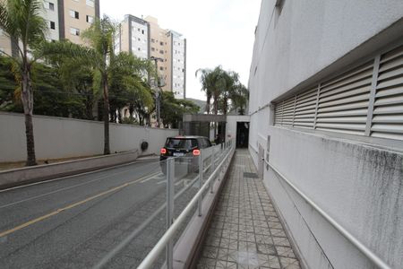 Apartamento à venda com 147m², 4 quartos e 4 vagasSAIDA