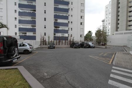 Apartamento à venda com 147m², 4 quartos e 4 vagasESTACIONAMENTO