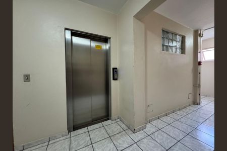 Apartamento para alugar com 63m², 2 quartos e sem vagaElevador