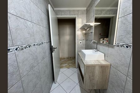 Apartamento para alugar com 63m², 2 quartos e sem vagaBanheiro