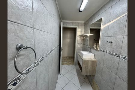Apartamento para alugar com 63m², 2 quartos e sem vagaBanheiro