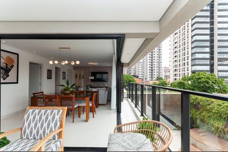 Apartamento à venda com 135m², 3 quartos e 2 vagasVaranda Gourmet