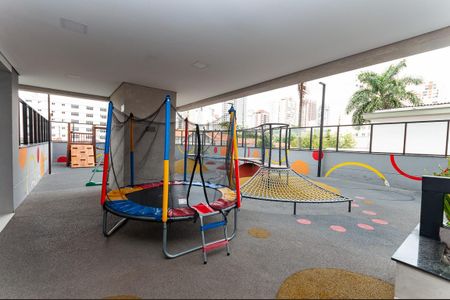 Apartamento à venda com 135m², 3 quartos e 2 vagasÁrea Comum - Playground