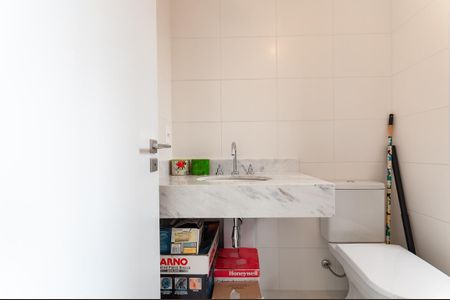 Apartamento à venda com 135m², 3 quartos e 2 vagasBanheiro do quarto 2 Suíte