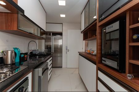 Apartamento à venda com 135m², 3 quartos e 2 vagasCozinha