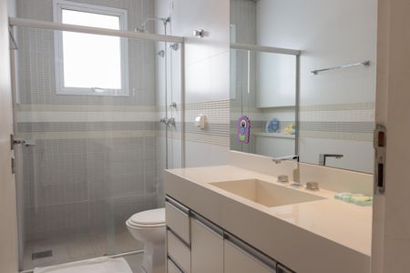 Casa para alugar com 400m², 4 quartos e 4 vagasBanheiro da suíte 2