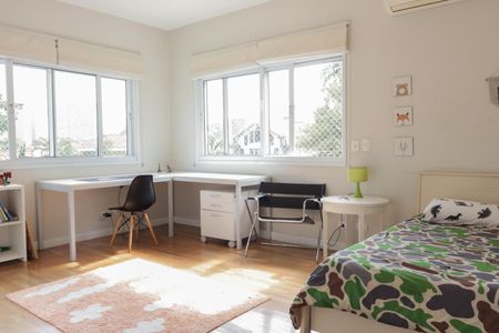 Casa para alugar com 400m², 4 quartos e 4 vagasSuíte 2