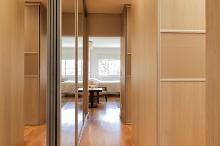 Casa para alugar com 400m², 4 quartos e 4 vagasCloset da Suíte 1