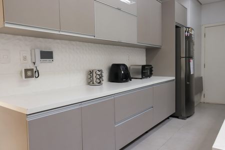 Casa para alugar com 400m², 4 quartos e 4 vagasCozinha