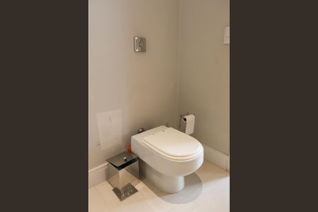 Casa para alugar com 400m², 4 quartos e 4 vagasLavabo