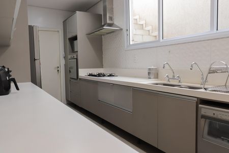 Casa para alugar com 400m², 4 quartos e 4 vagasCozinha