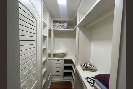 Apartamento para alugar com 70m², 1 quarto e 1 vagaCloset Suíte