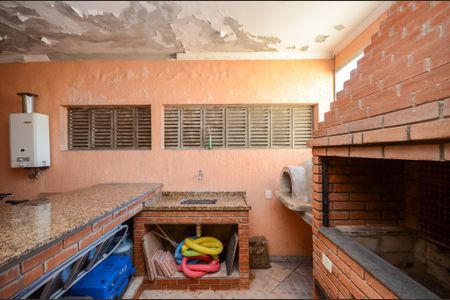 Casa para alugar com 300m², 2 quartos e 3 vagas Casa para alugar com 300m², 2 quartos e 3 vagasChurrasqueira