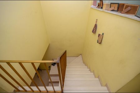 Escada de casa à venda com 2 quartos, 300m² em Jardim Maristela, São Paulo