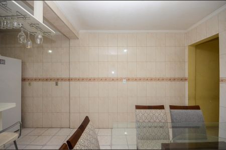 Casa para alugar com 300m², 2 quartos e 3 vagas Casa para alugar com 300m², 2 quartos e 3 vagasCozinha