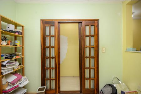 Casa para alugar com 300m², 2 quartos e 3 vagas Casa para alugar com 300m², 2 quartos e 3 vagasEscritório