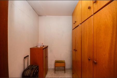 Casa para alugar com 300m², 2 quartos e 3 vagas Casa para alugar com 300m², 2 quartos e 3 vagasSuíte - Closet
