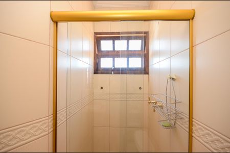 Casa para alugar com 300m², 2 quartos e 3 vagas Casa para alugar com 300m², 2 quartos e 3 vagasSuíte - Banheiro