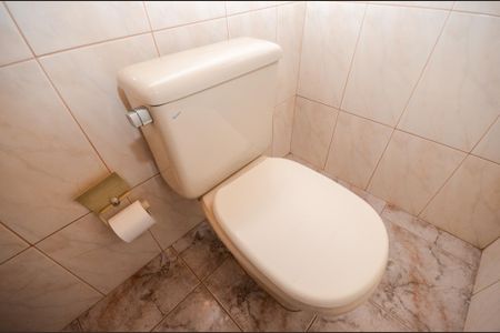 Casa para alugar com 300m², 2 quartos e 3 vagas Casa para alugar com 300m², 2 quartos e 3 vagasBanheiro de serviço