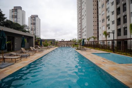 Apartamento à venda com 86m², 2 quartos e 2 vagasÁrea comum - Piscina