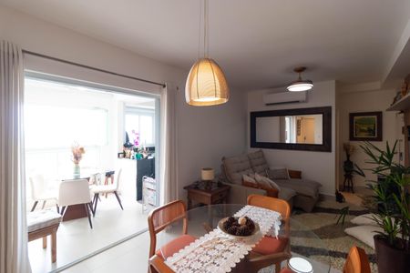 Apartamento à venda com 86m², 2 quartos e 2 vagasSalas