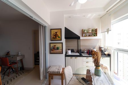 Apartamento à venda com 86m², 2 quartos e 2 vagasSacada com churrasqueira