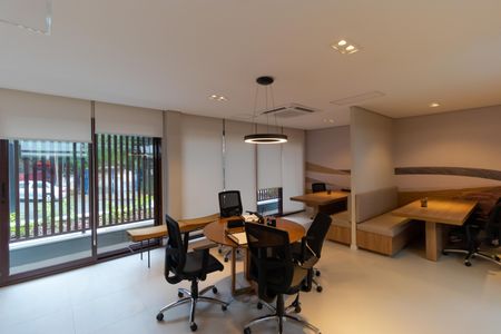 Apartamento à venda com 86m², 2 quartos e 2 vagasÁrea comum - Escritório