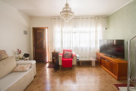 Casa para alugar com 136m², 3 quartos e 2 vagas Casa para alugar com 136m², 3 quartos e 2 vagasSala