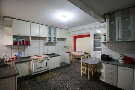Casa para alugar com 80m², 2 quartos e 3 vagasCozinha