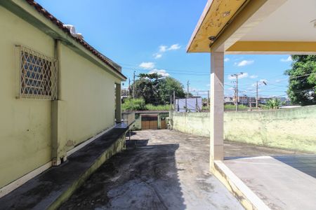 Casa para alugar com 136m², 2 quartos e 3 vagasQuintal
