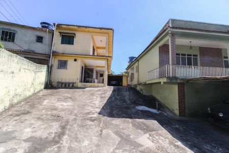 Casa para alugar com 136m², 2 quartos e 3 vagasQuintal