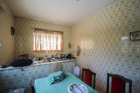 Casa para alugar com 136m², 2 quartos e 3 vagasCozinha