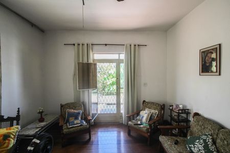 Casa para alugar com 136m², 2 quartos e 3 vagasSala