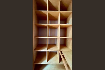 Apartamento para alugar com 53m², 1 quarto e sem vagaCloset do quarto