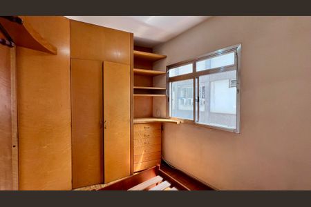 Apartamento para alugar com 53m², 1 quarto e sem vagaCloset do quarto