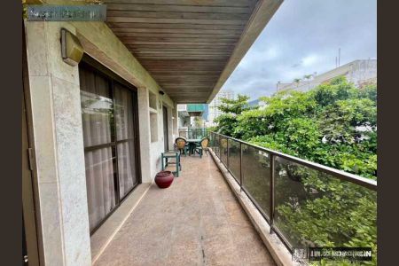 Apartamento à venda com 231m², 3 quartos e 1 vaga