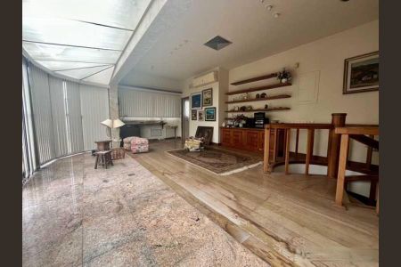 Apartamento à venda com 231m², 3 quartos e 1 vaga